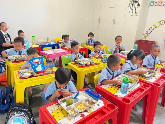 Nava Dhammasekha Numbay Dukung Program Pemerintah Makan Bergizi Gratis untuk Siswa