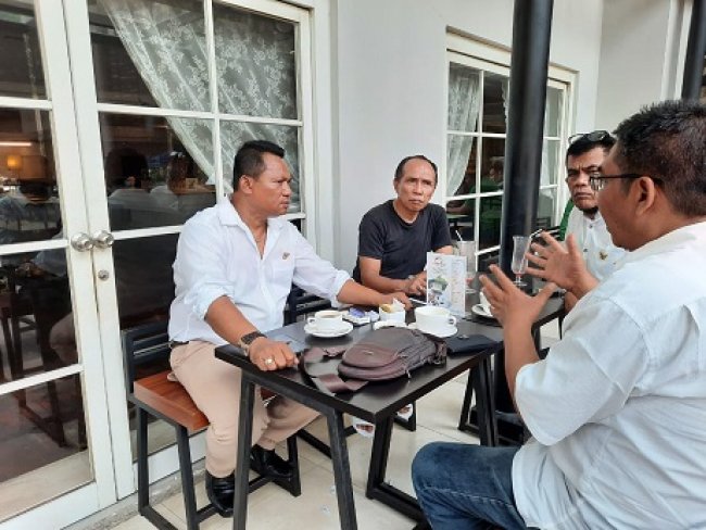 Komitmen Tingkatkan Kualitas Pendidikan Komitmen Tingkatkan Kualitas Pendidikan