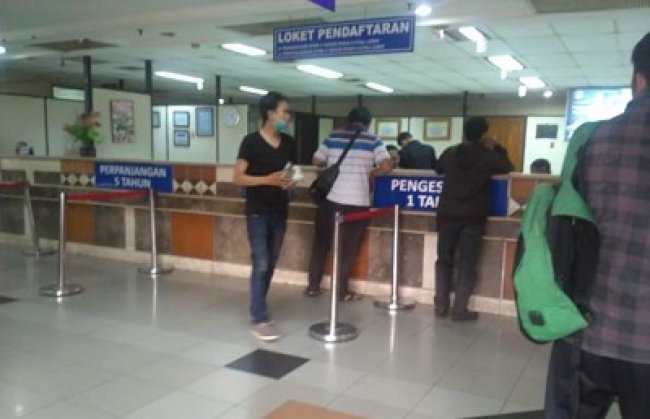 Masyarakat Puas: Pelayanan Samsat Jakarta Barat Cepat, Nyaman dan Petugasnya Ramah dan Sopan Masyarakat Puas: Pelayanan Samsat Jakarta Barat Cepat, Nyaman dan Petugasnya Ramah dan Sopan