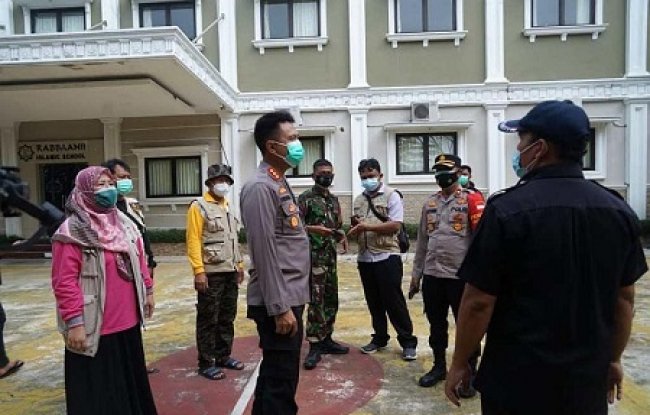 Memberikan Rasa Aman dan Nyaman Pasien Covid-19 Memberikan Rasa Aman dan Nyaman Pasien Covid-19
