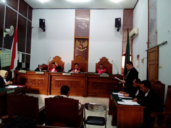 Sidang Penipuan Rp4,3 miliar, Terdakwa Berikan Cek Kosong
