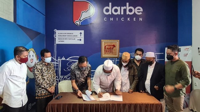 Lima Pesantren Binaan Rambah Pasar Ekspor Ayam Lima Pesantren Binaan Rambah Pasar Ekspor Ayam
