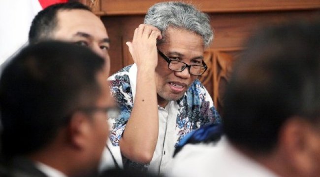 Ahok Kembali Mangkir dari Persidangan Buni Yani Ahok Kembali Mangkir dari Persidangan Buni Yani