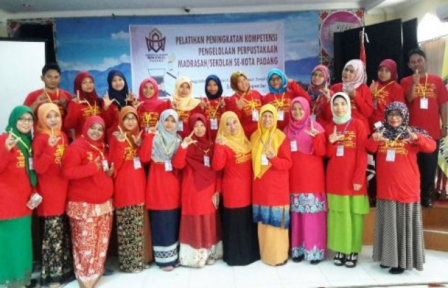 Pustakawan Perlu Terobosan Managemen  Untuk Generasi Internet