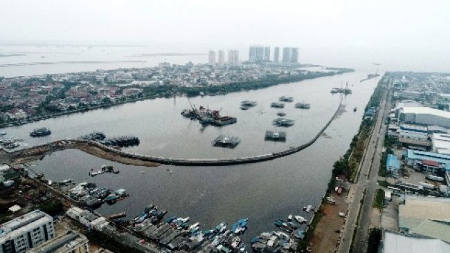 Progres Pembangunan Tanggul Pantai Jakarta Tahap 2 Sudah 56,14 Persen