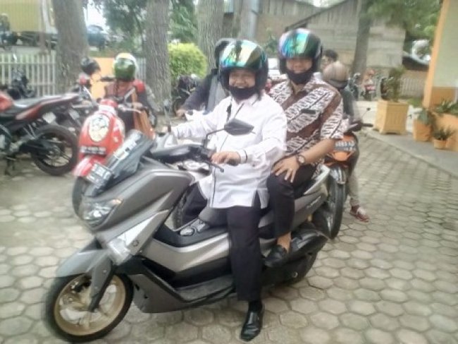 Cabup Feri, Sosialisasi Cuma Pakai Motor