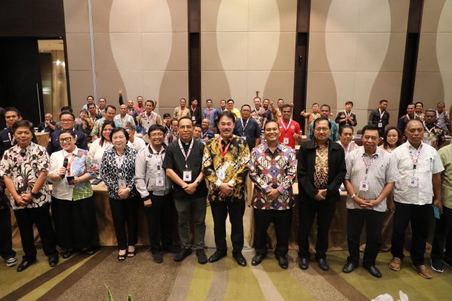 Dirjen Suparman Perkenalkan Program Prioritas Katolik di Munas LP3KN Dirjen Suparman Perkenalkan Program Prioritas Katolik di Munas LP3KN