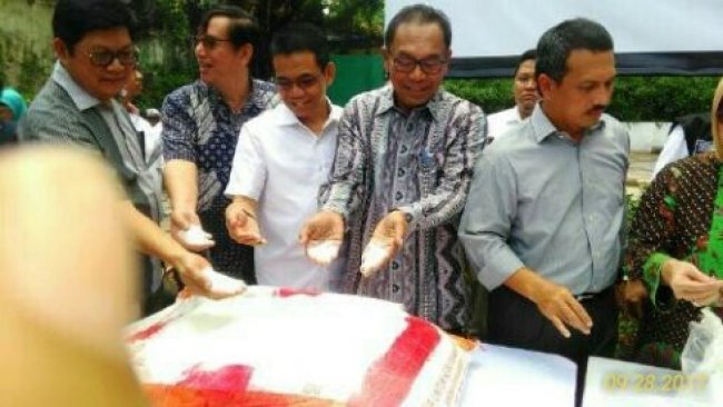 Kemendag Musnahkan Puluhan Ton Gula Kristal Rafinasi dan Daging Kedaluwarsa