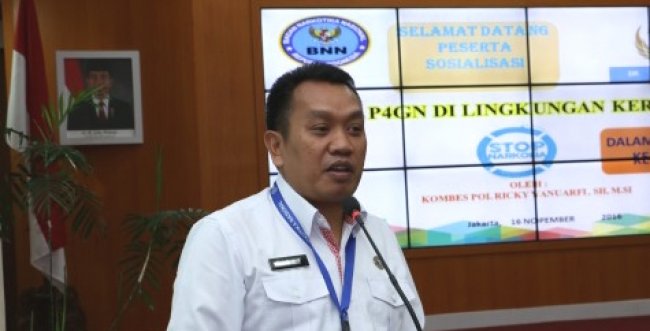 BNN : 2,2 Persen dari Total Penduduk Indonesia Pengguna Narkotika, 50 Persen Pemakai Orang yang Bekerja BNN : 2,2 Persen dari Total Penduduk Indonesia Pengguna Narkotika, 50 Persen Pemakai Orang yang Bekerja