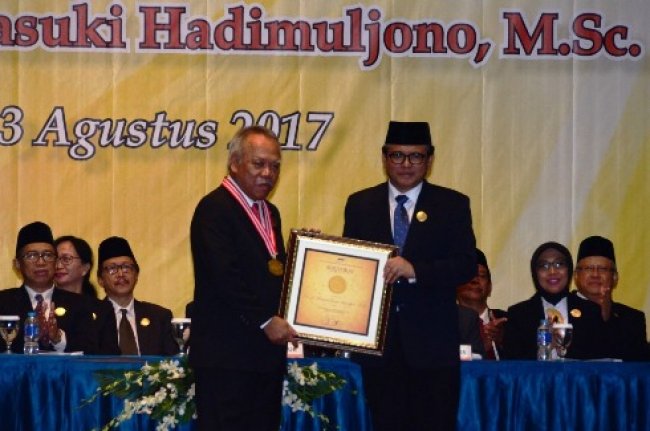 Wapres Jusuf Kalla Menteri Pekerjaan Umum dan Perumahan Rakyat (PUPR) Basuki  Hadimuljono Kepala BPPT Unggul Priyanto