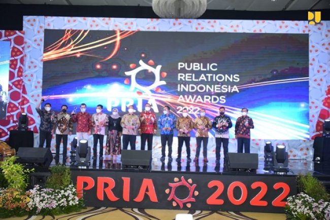 Kementerian PUPR Raih Tiga Penghargaan Public Relations Indonesia Awards 2022