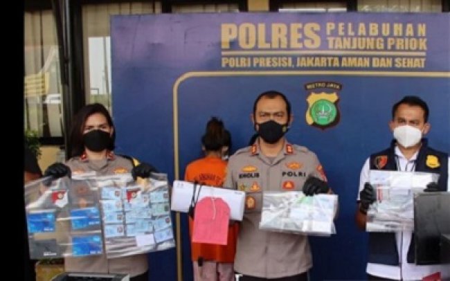 Polres Pelabuhan Tanjung Priok, Bekuk Pasutri Pembuat Sertificat Vaksin Palsu Polres Pelabuhan Tanjung Priok, Bekuk Pasutri Pembuat Sertificat Vaksin Palsu