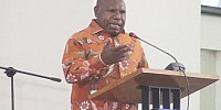 Bupati Tolikara, Usman G Wanimbo
