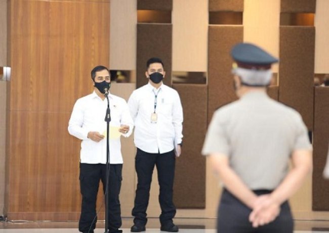 Komjen Pol Agus Andrianto Pimpin Upacara Korps Raport KPLB 6 Anggota Bareskrim Komjen Pol Agus Andrianto Pimpin Upacara Korps Raport KPLB 6 Anggota Bareskrim