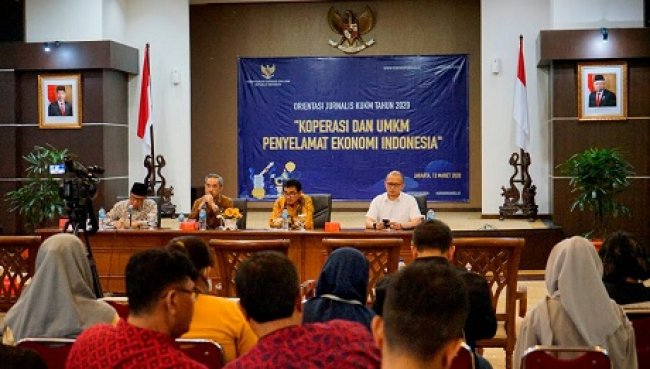 Staf Khusus Menteri Koperasi Fiki Satari