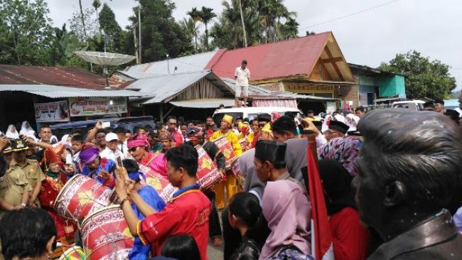  Tiba di Kabupaten Limapuluh Kota, Tim Delegasi Penjemputan Tan Malaka Disambut Ribuan Masyarakat