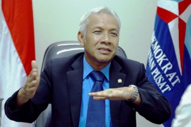 DPR Pertanyakan Keinginan Pemerintah Pakai Dana Haji untuk Pembangunan Infrastruktur DPR Agus Hermanto