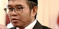 Yudi Latif Kepala Unit Kerja Presiden Pembinaan Ideologi Pancasila 