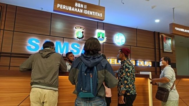 Kanit Samsat Kelapa Dua, AKP Resi Ratuleni 