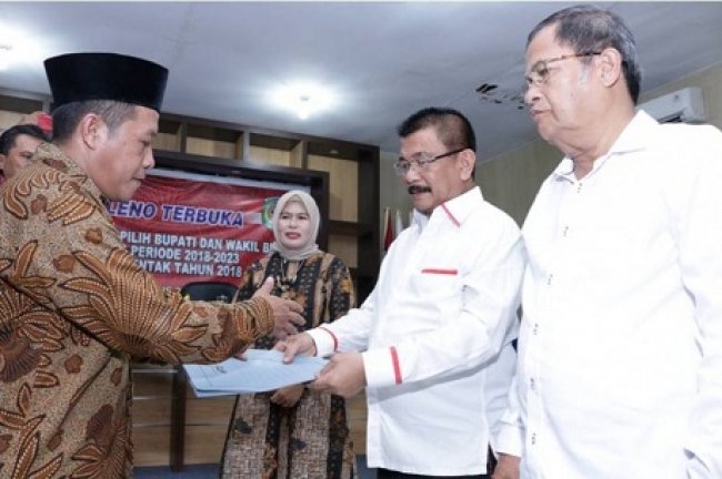 Bupati Parigi Moutong Samsurizal Tombolotutu