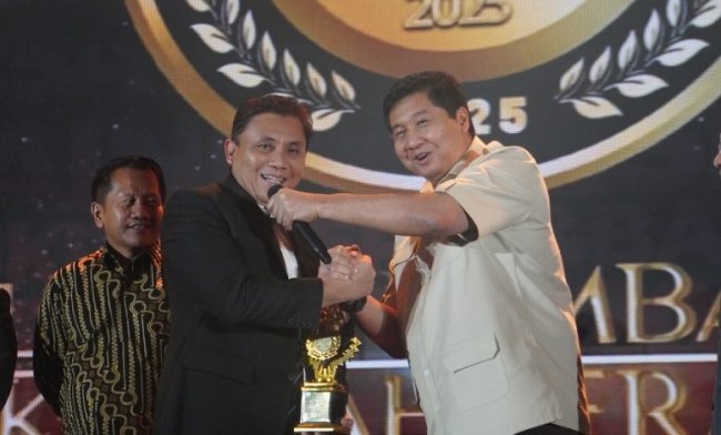 Komit Dukung Program 3 Juta Rumah, BP Tapera Terima Penghargaan dalam Ajang Property and Bank Awards 2025