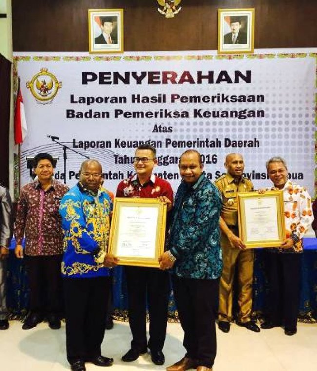 bupati merauke frederikus gebze