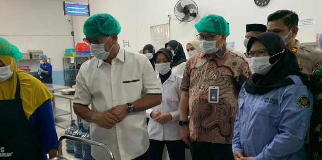 DPR dan BGN Pastikan Pelaksanaan Program MBG di Blora Berjalan Sesuai Standar