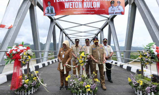 Kepala BNPB Suharyanto Resmikan Jembatan Weton Kulon, Bukti Nyata Kehadiran Negara untuk Warga Kebumen