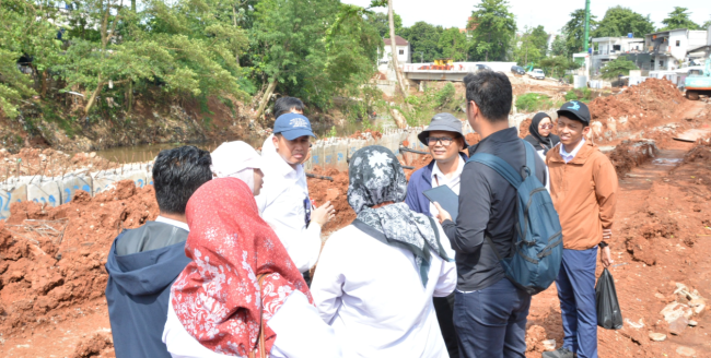 Dukung Mitigasi Banjir, Kanwil BPN DKI Pantau Langsung Proses Pengadaan Tanah Normalisasi Kali Ciliwung di Jakarta Timur