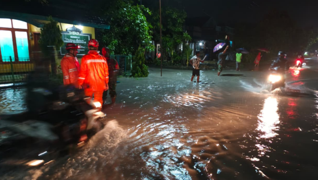 BNPB Laporkan Rentetan Bencana Hidrometeorologi Landa Sejumlah Daerah dalam 24 Jam Terakhir
