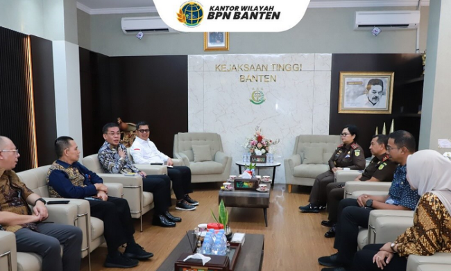 Kepala Kanwil BPN Banten Silaturahmi ke Kejati, Dorong Percepatan Pembebasan Lahan Jalan RS Adhyaksa