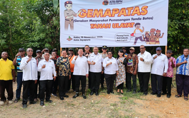 Realisasi Percepatan Sertipikasi Tanah Ulayat di Papua, Menteri Nusron Saksikan Pemasangan Patok Skouw Yambe