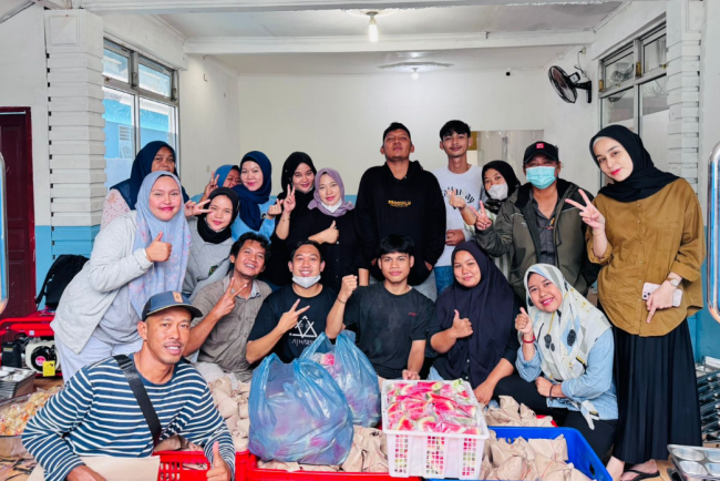 BGN Salurkan 1.591 Paket MBG untuk Korban Banjir Tapanuli Selatan