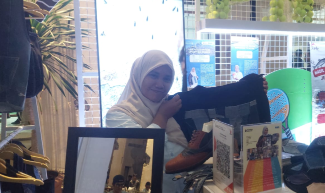 PNM Dampingi Bu Aan, Perempuan Bantar Gebang yang Ubah Sampah Jadi Peluang