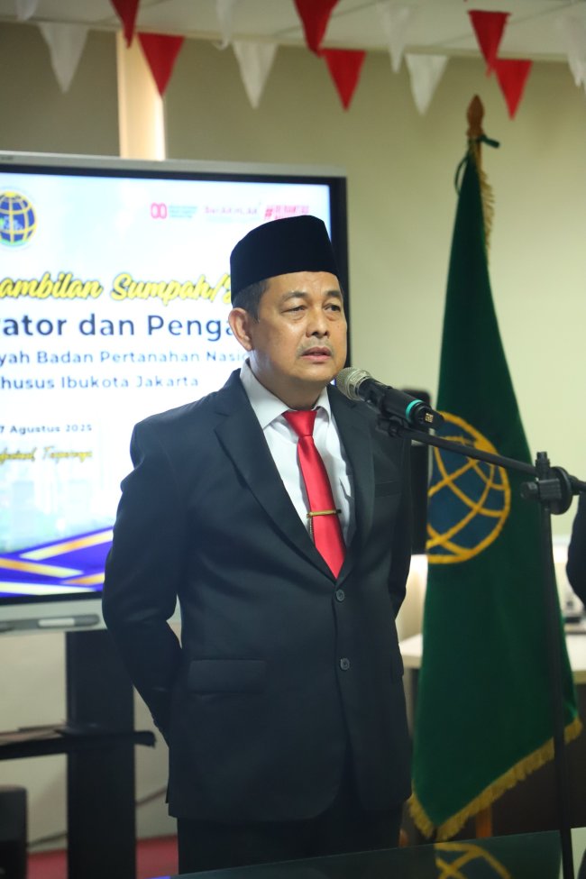 Lantik Pejabat Struktural, Kakanwil Alen : Segera Beradaptasi dan Berikan Pelayanan Terbaik kepada Masyarakat