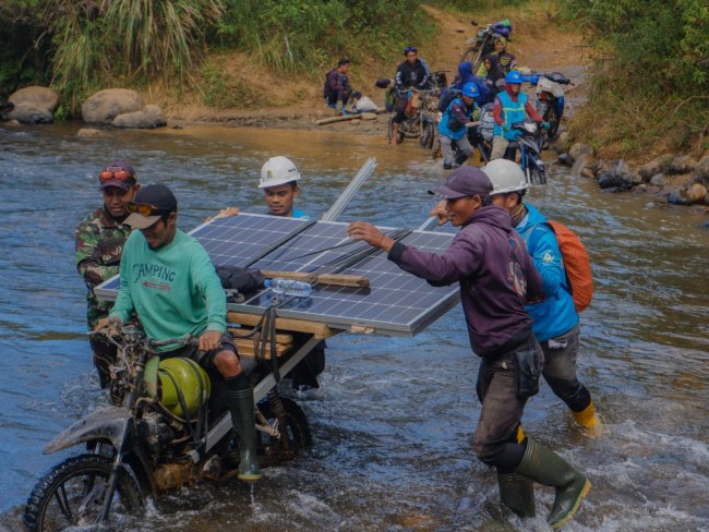  SuperSUN PLN, Kado Istimewa HUT RI untuk Kemerdekaan Energi di Kecamatan Seko Sulsel