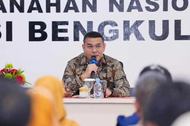 Wamen ATR/Waka BPN Ossy Dermawan Tekankan Pentingnya Patuh Aturan dan Empati dalam Pelayanan Pertanahan