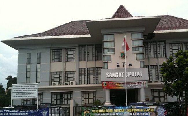 Kanit Samsat Ciputat, AKP Bayu Marfiando