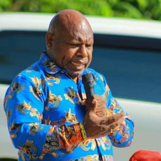 Bupati Tolikara Usman G. Wanimbo