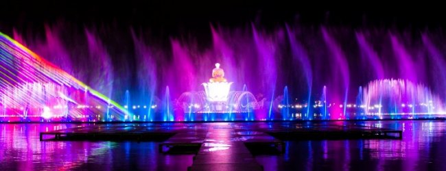 Taman Air Mancur Sri Baduga Purwakarta Menteri Pariwisata Arief Yahya Bupati Purwakarta Dedi Mulyadi