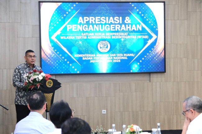 Anugrahkan WTAB ke 11, Wamen Ossy Tegaskan Arah Birokrasi Kementerian ATR/BPN yang Bersih dan Berintegritas