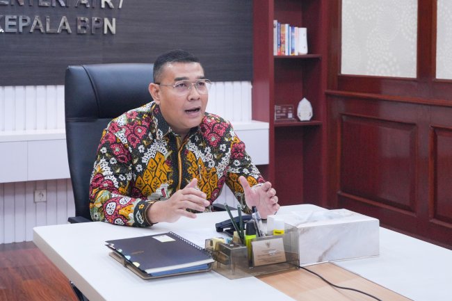 Buka Sosialisasi Kehumasan, Wamen Ossy Berpesan agar Strakom Bersifat Informatif, Edukatif, Partisipatif, dan Transformasional