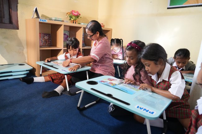 Ribuan Anak Nasabah PNM Mekaar Bisa Lanjutkan Sekolah Berkat Beasiswa PNM