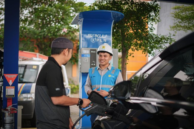 PLN,DirekturUtamaPLNDarmawanPrasodjo