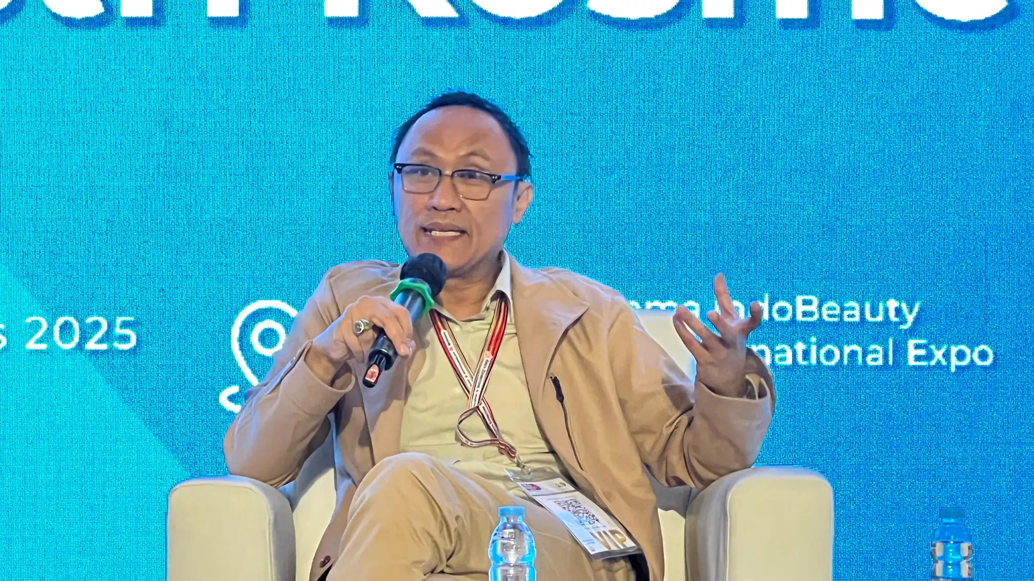Sekretaris Utama BPJPH Dorong Industri Kosmetik Siap Hadapi Wajib 