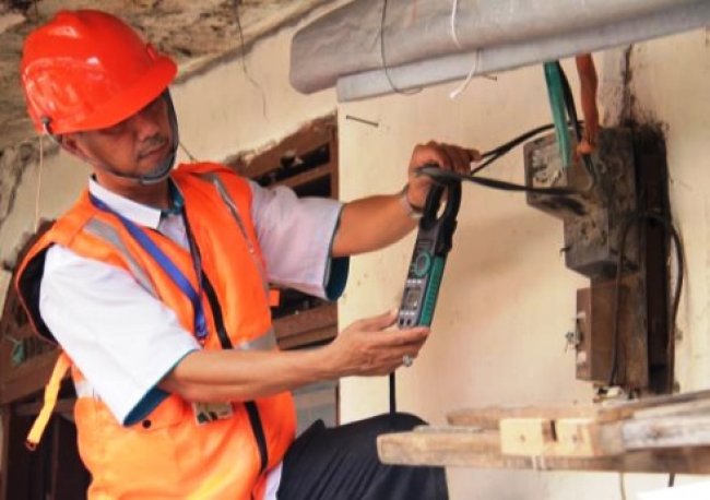 Hingga Akhir Tahun, Tak Ada Kenaikan Tarif Listrik pln tarif dasar listrik