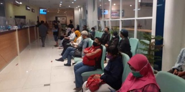 AKP Resi Ratuleni, Kanit Samsat Kelapa Dua
