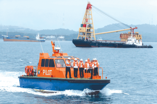 pelindo menhub selat malaka