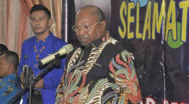 Bupati Merauke, Frederikus Gebze